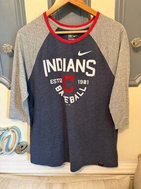 Nike MLB Cleveland Indians Tri-Blend 3/4 Sleeve Raglan Baseball T-Shirt